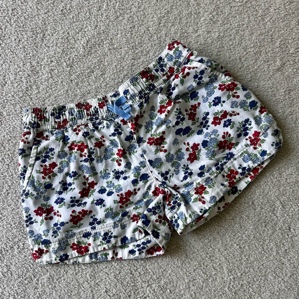 Mini Boden White Floral Shorts with Red and Blue Flowers